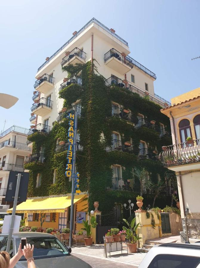Hotel San Pietro Letojanni Exterior foto