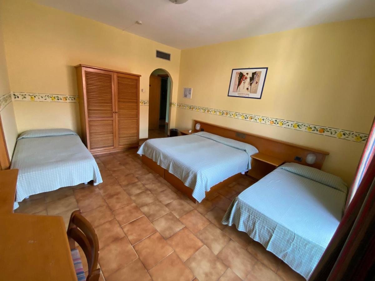Hotel San Pietro Letojanni Exterior foto