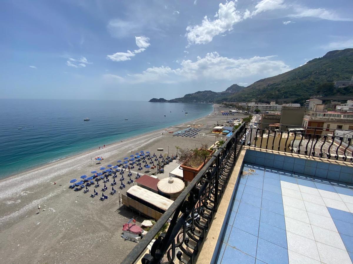 Hotel San Pietro Letojanni Exterior foto